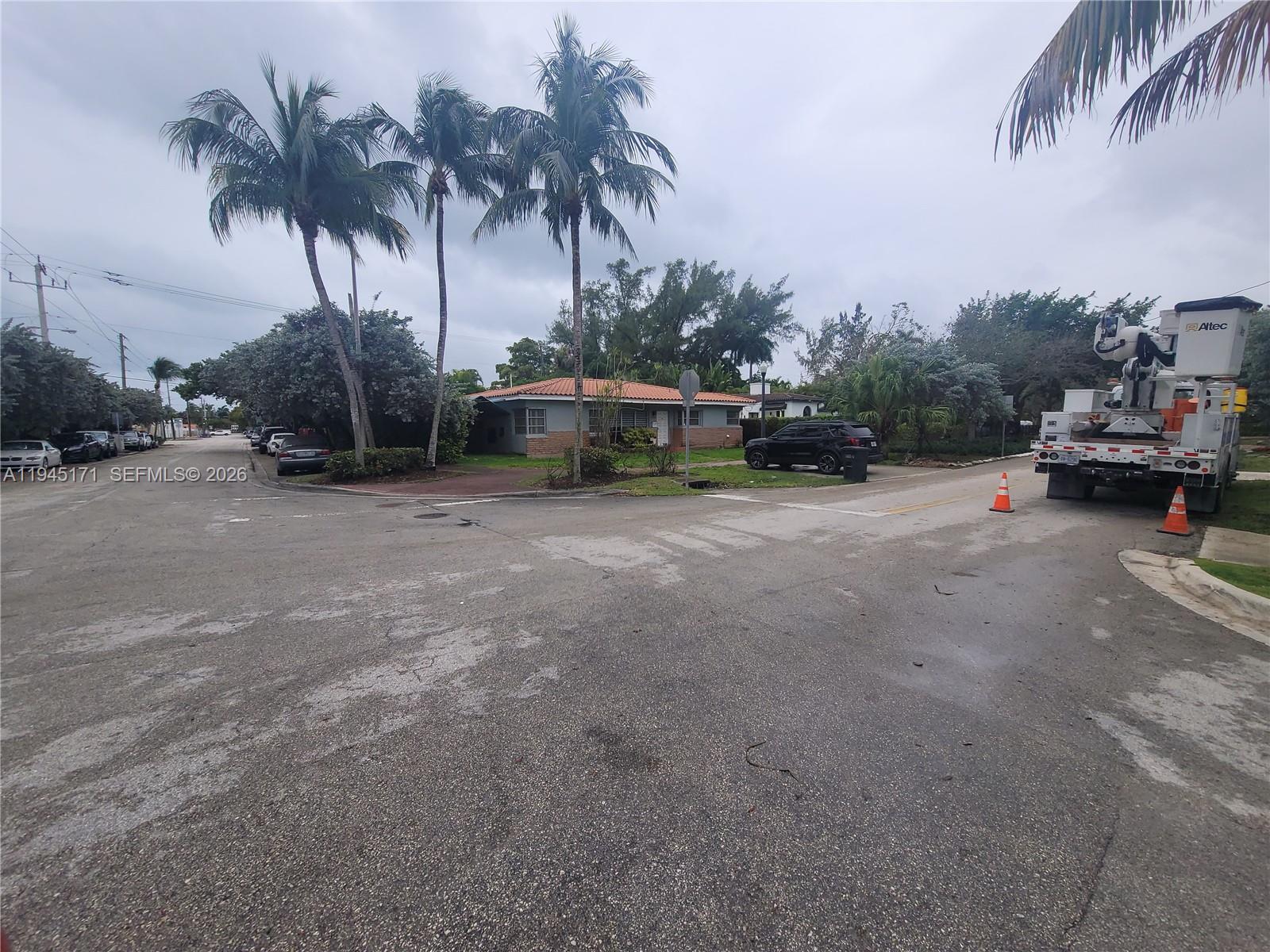 1300 Marseille Dr Miami Beach, FL 33141