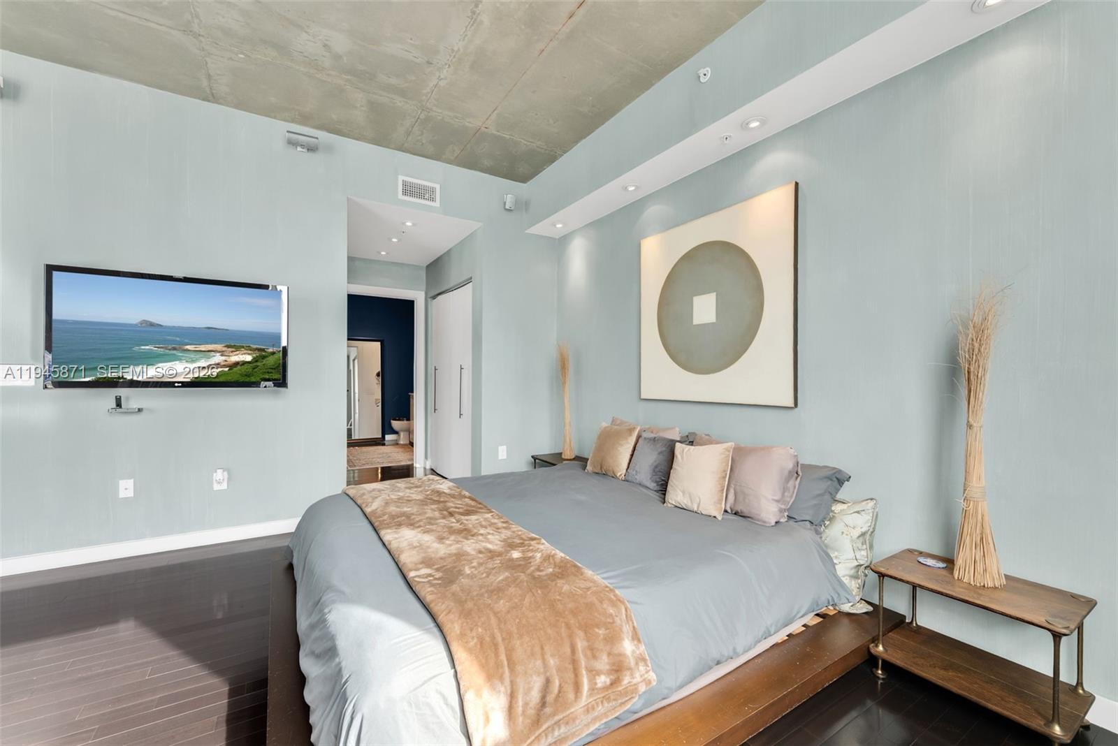 2275 Biscayne Blvd #705 Miami, FL 33137