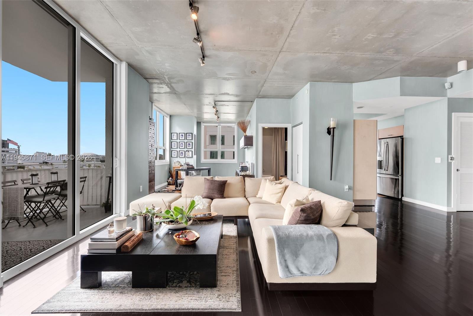 2275 Biscayne Blvd #705 Miami, FL 33137