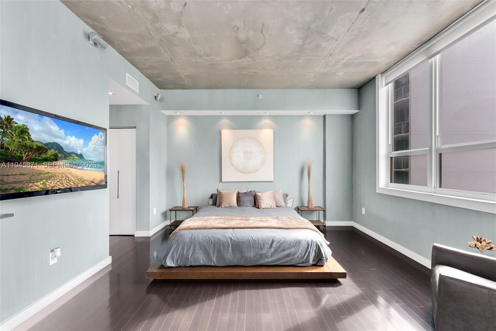 2275 Biscayne Blvd #705 Miami, FL 33137