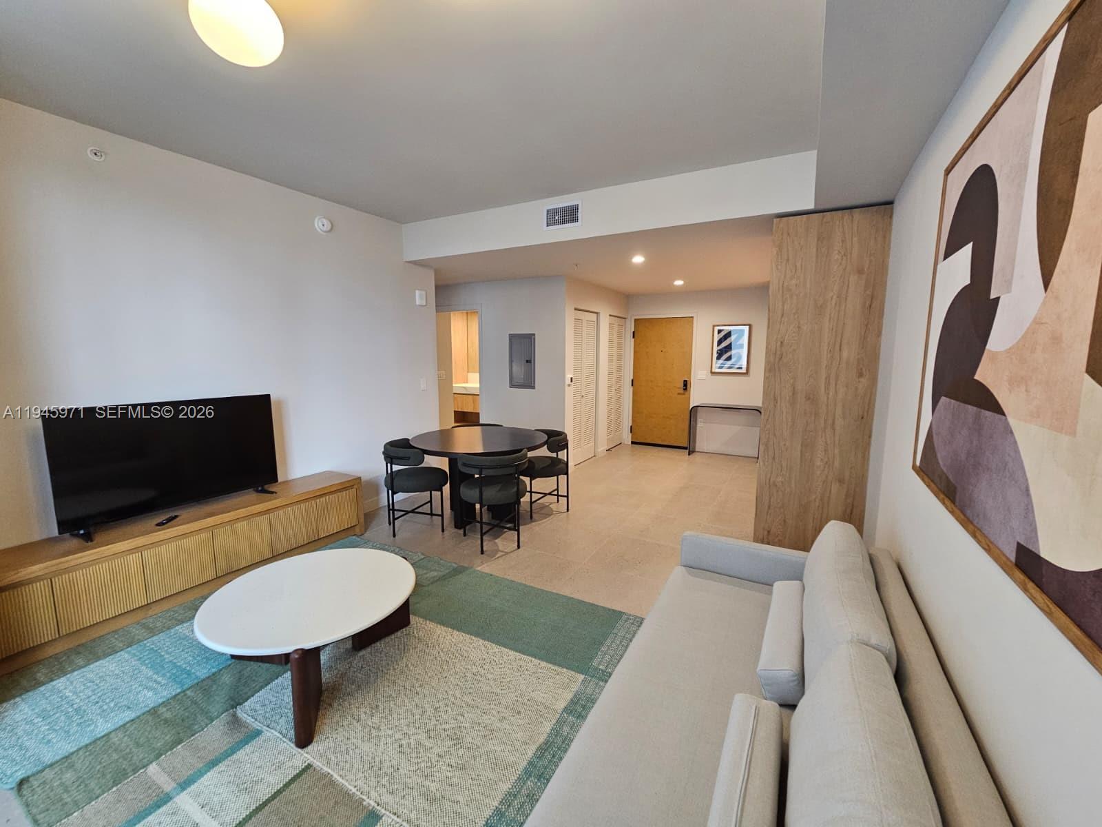 image The Crosby Miami Worldcenter11