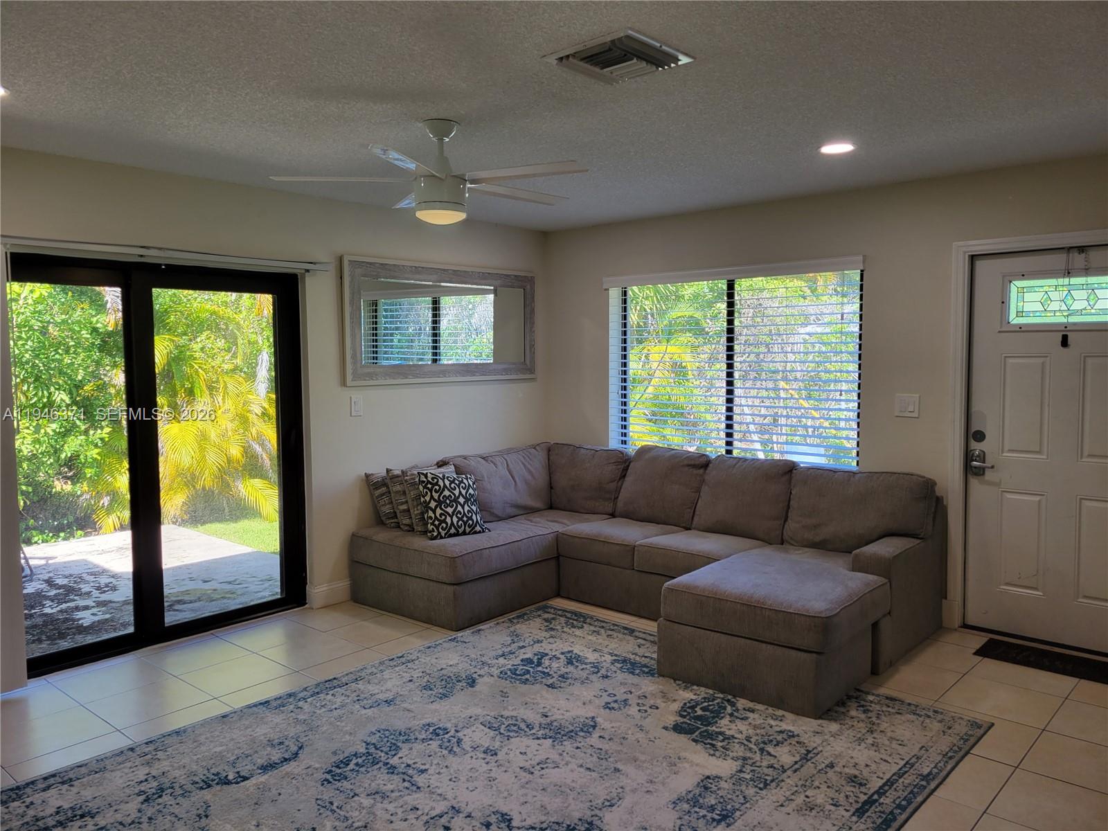 825 Dogwood Dr Delray Beach, FL 33483