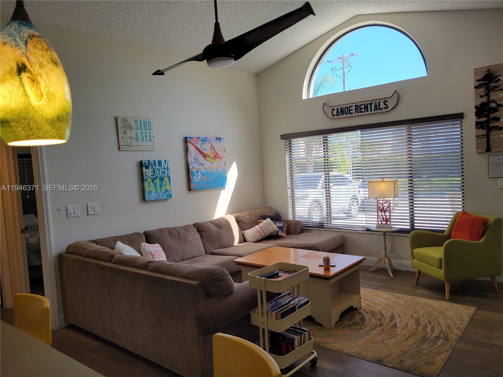 825 Dogwood Dr Delray Beach, FL 33483