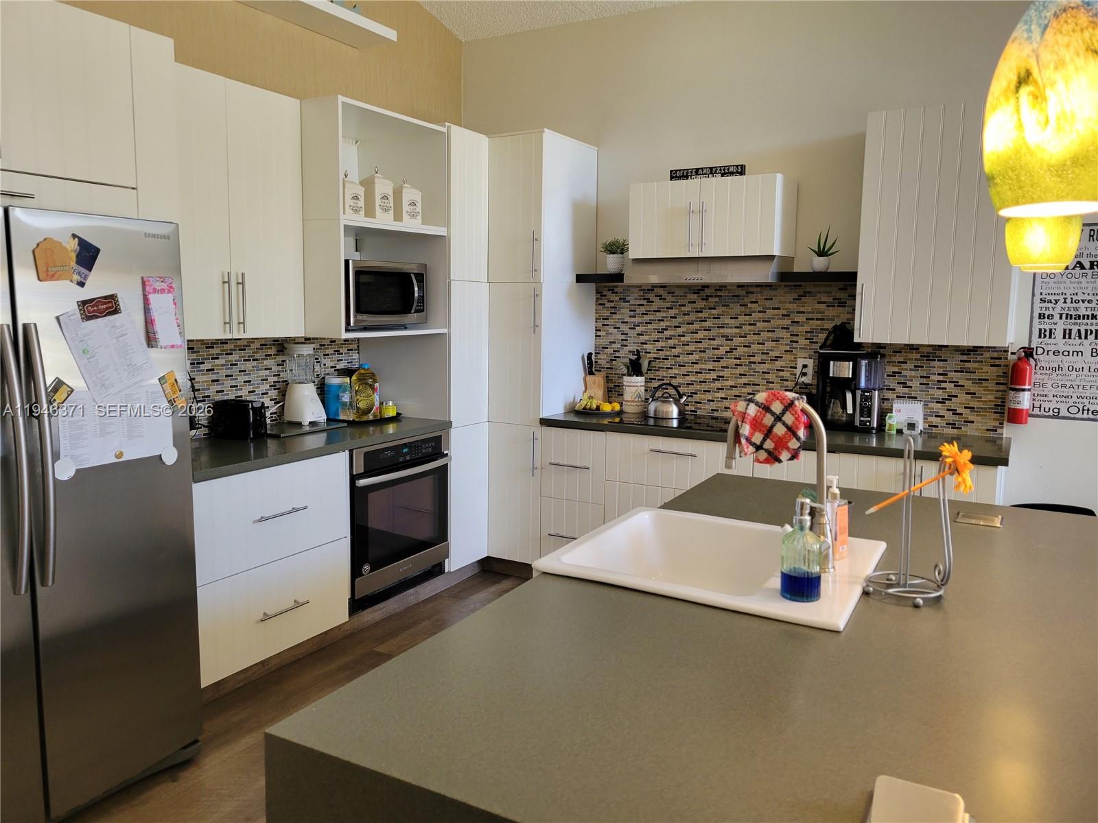 825 Dogwood Dr Delray Beach, FL 33483