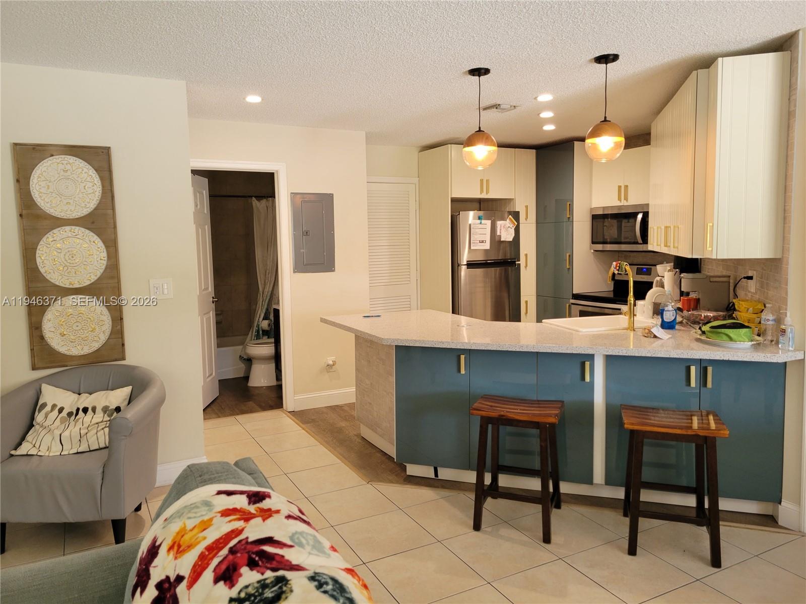 825 Dogwood Dr Delray Beach, FL 33483