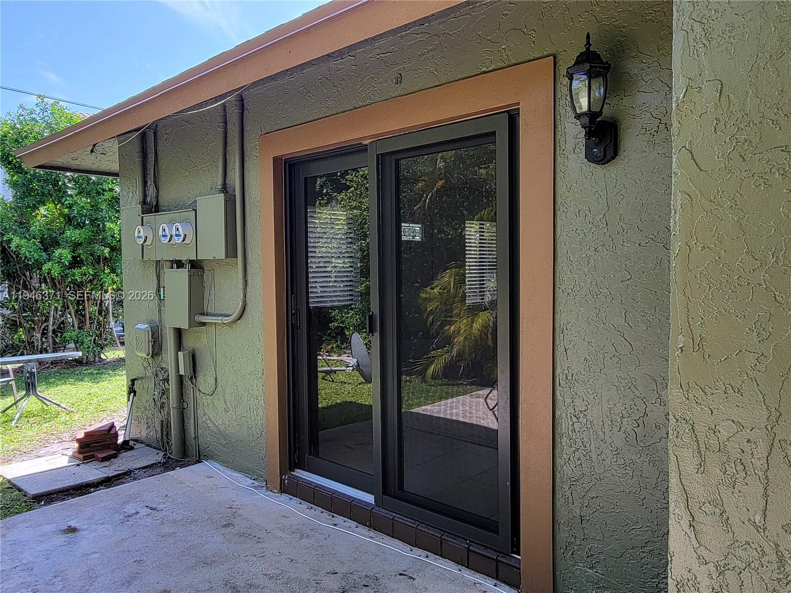 825 Dogwood Dr Delray Beach, FL 33483