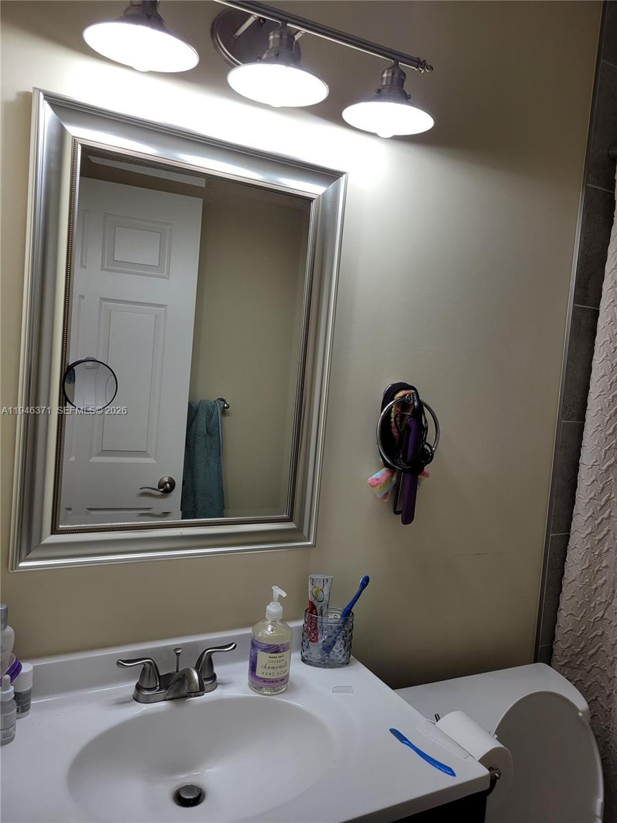 825 Dogwood Dr Delray Beach, FL 33483