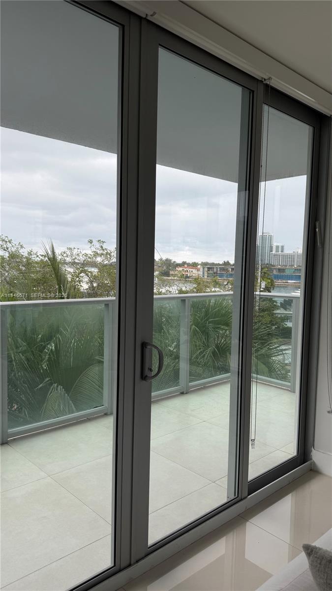 1133 102nd St #503 Bay Harbor Islands, FL 33154