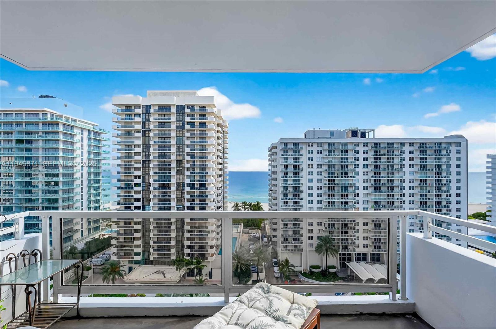 5700 Collins Ave #15A