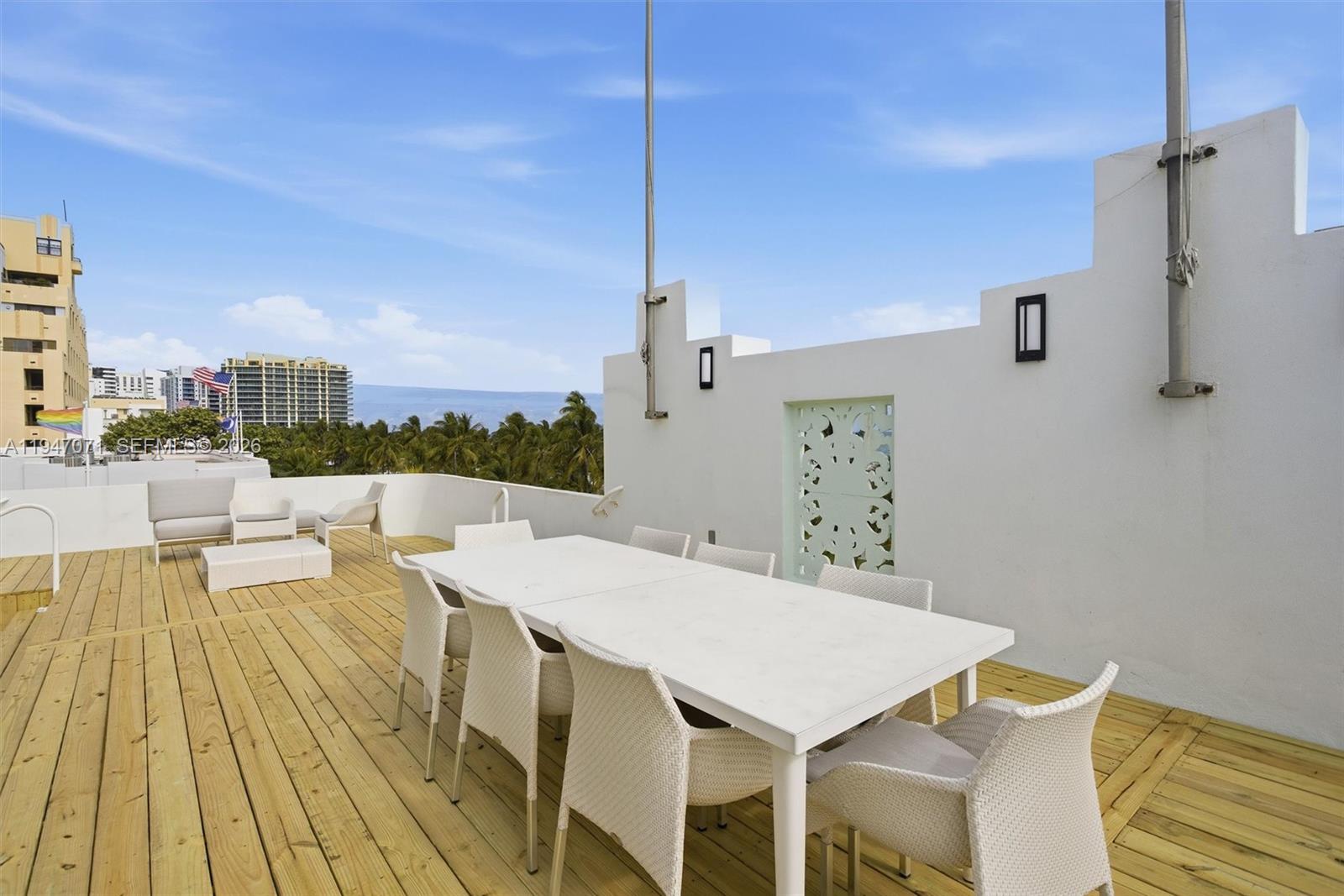 1250 Ocean Dr #PH1 Miami Beach, FL 33139