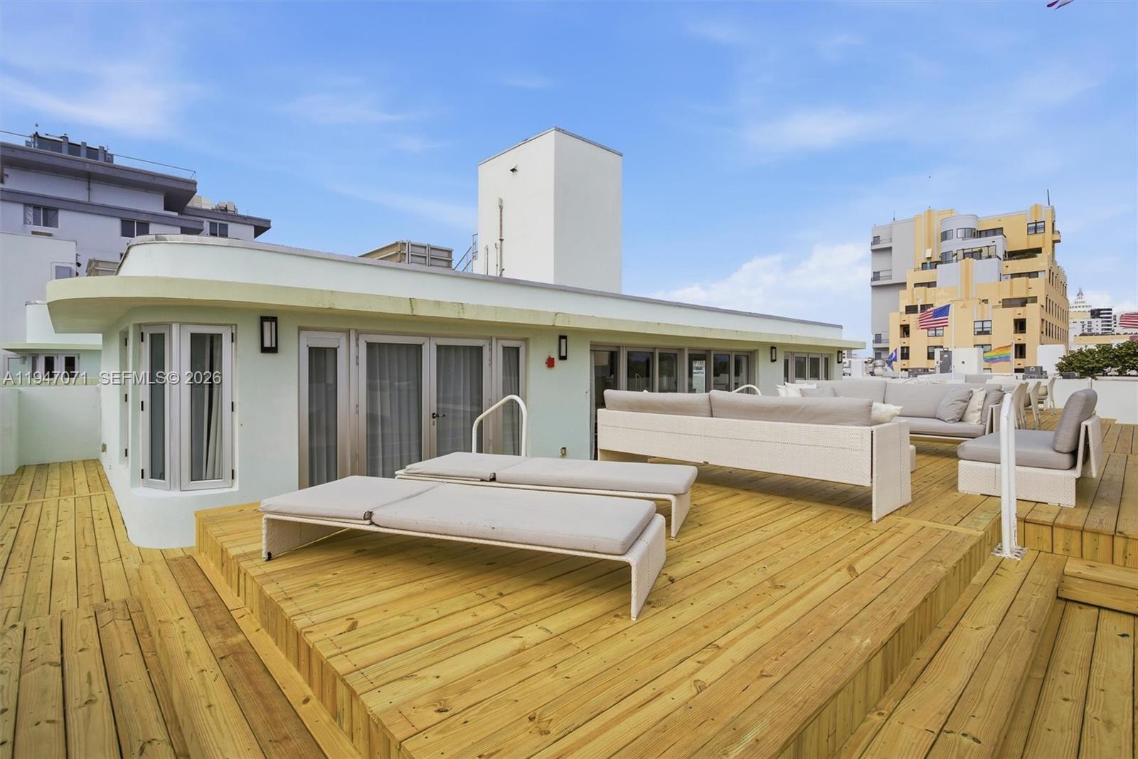 1250 Ocean Dr #PH1 Miami Beach, FL 33139