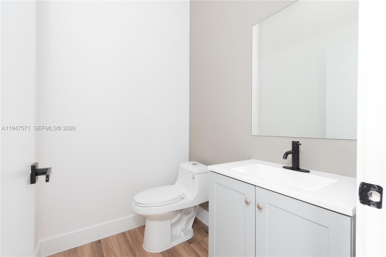 4517 3rd Miami, FL 33126