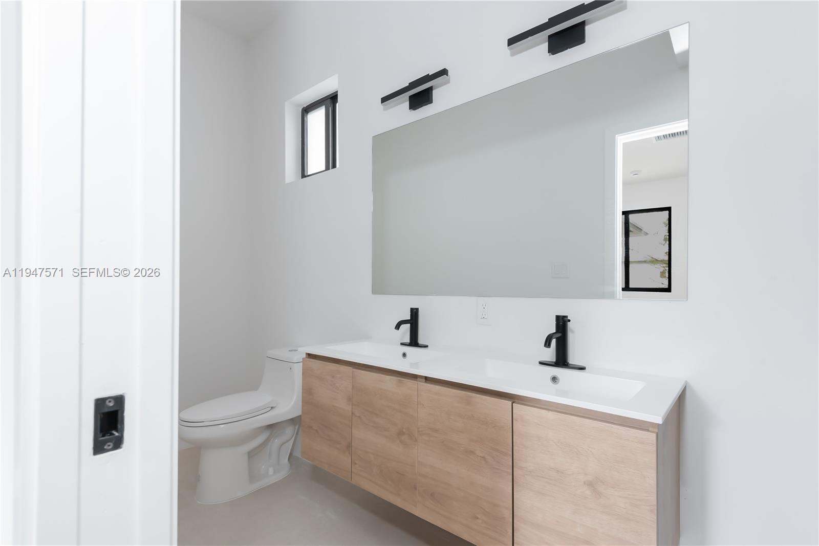 4517 3rd Miami, FL 33126