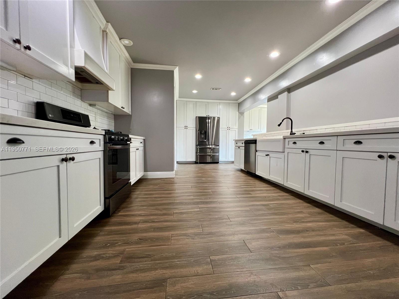 2500 NW 89th Ave Sunrise, FL 33322