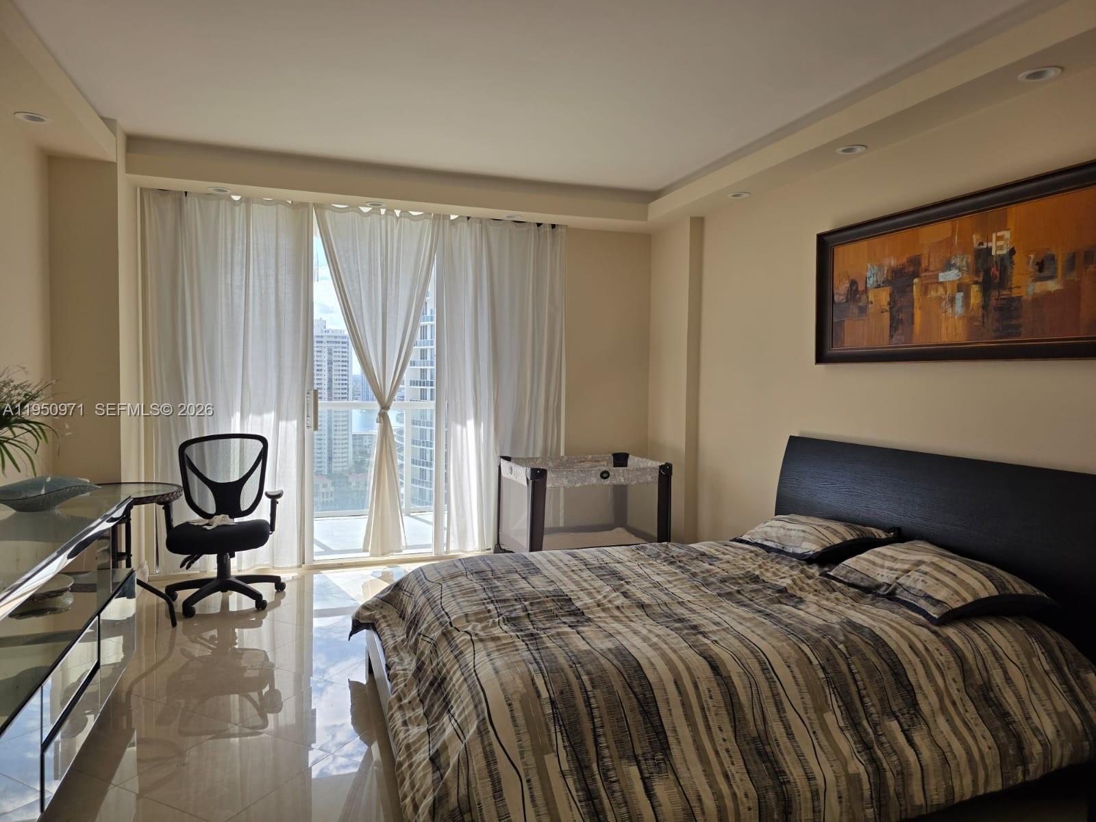 4000 Island Blvd #2402 Aventura, FL 33160