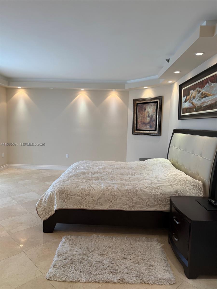 4000 Island Blvd #2402 Aventura, FL 33160