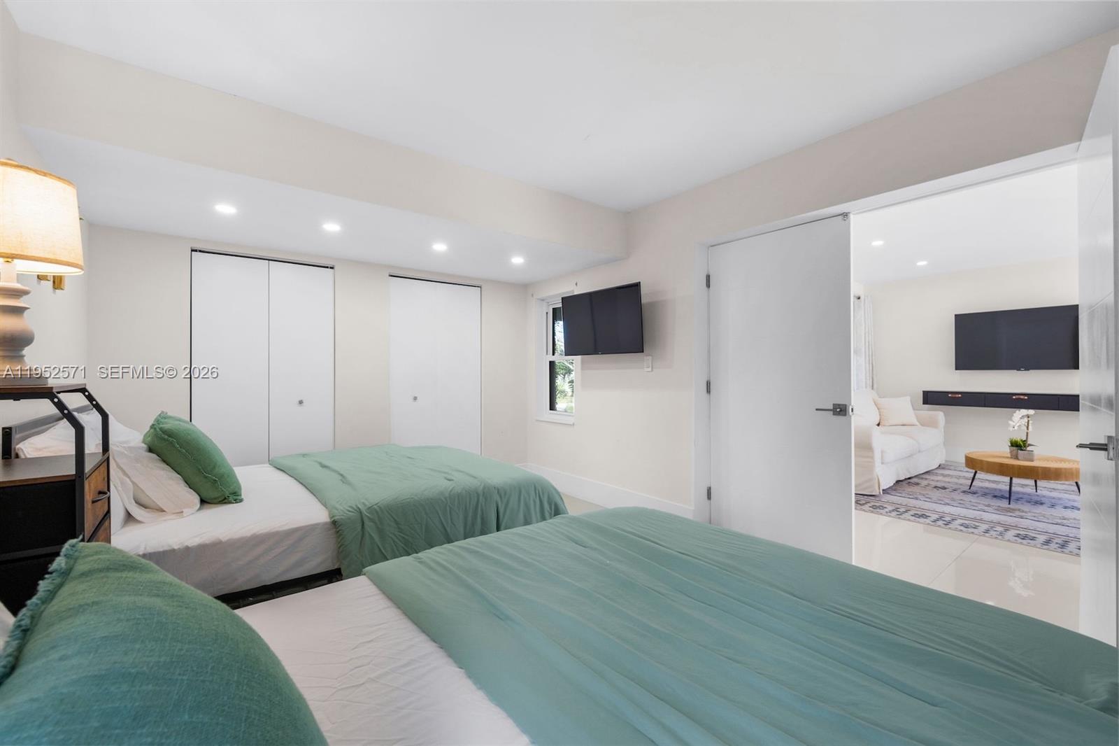 416 NE 29th St Wilton Manors, FL 33334