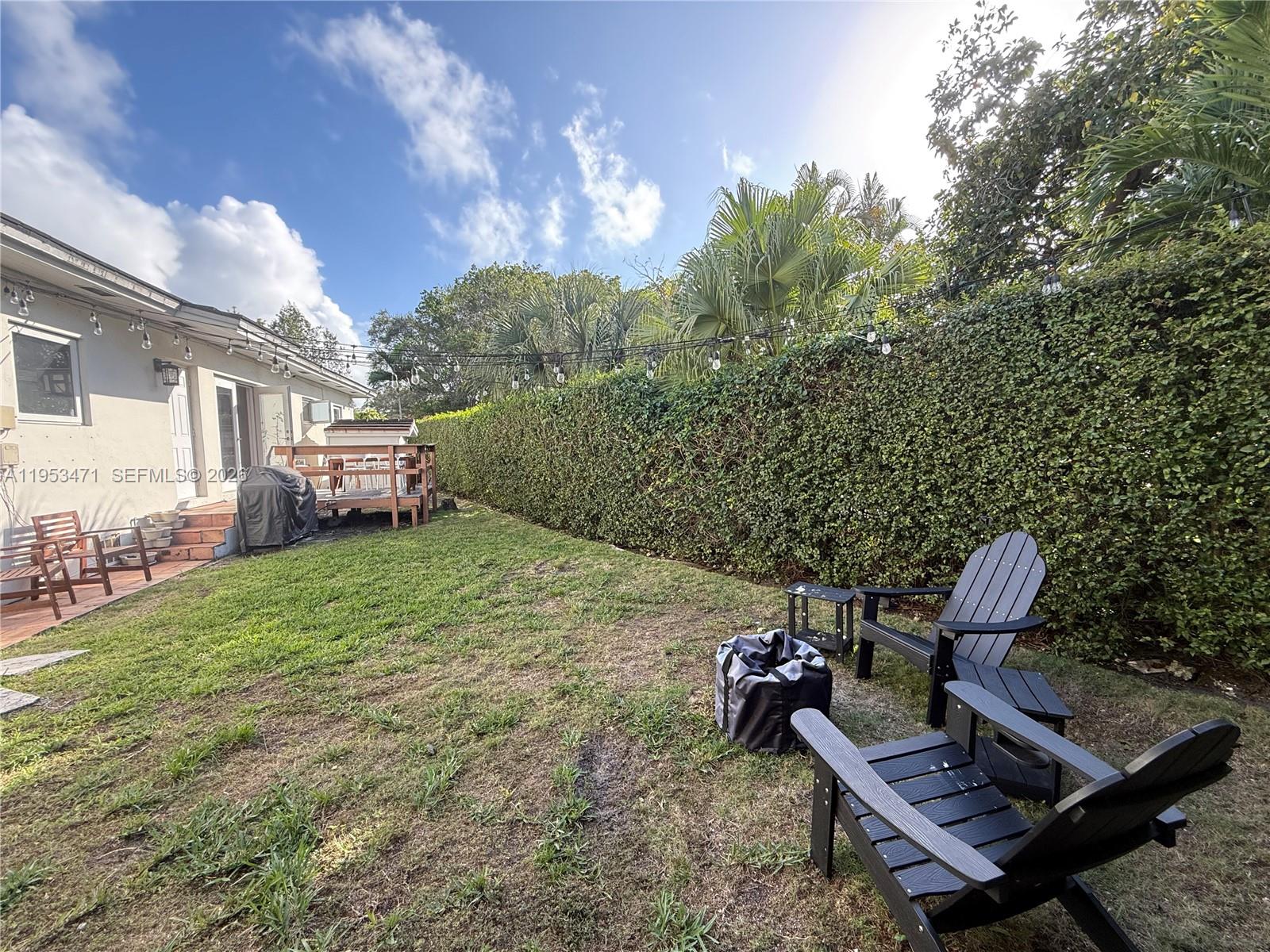 2728 Kirk St Miami, FL 33133