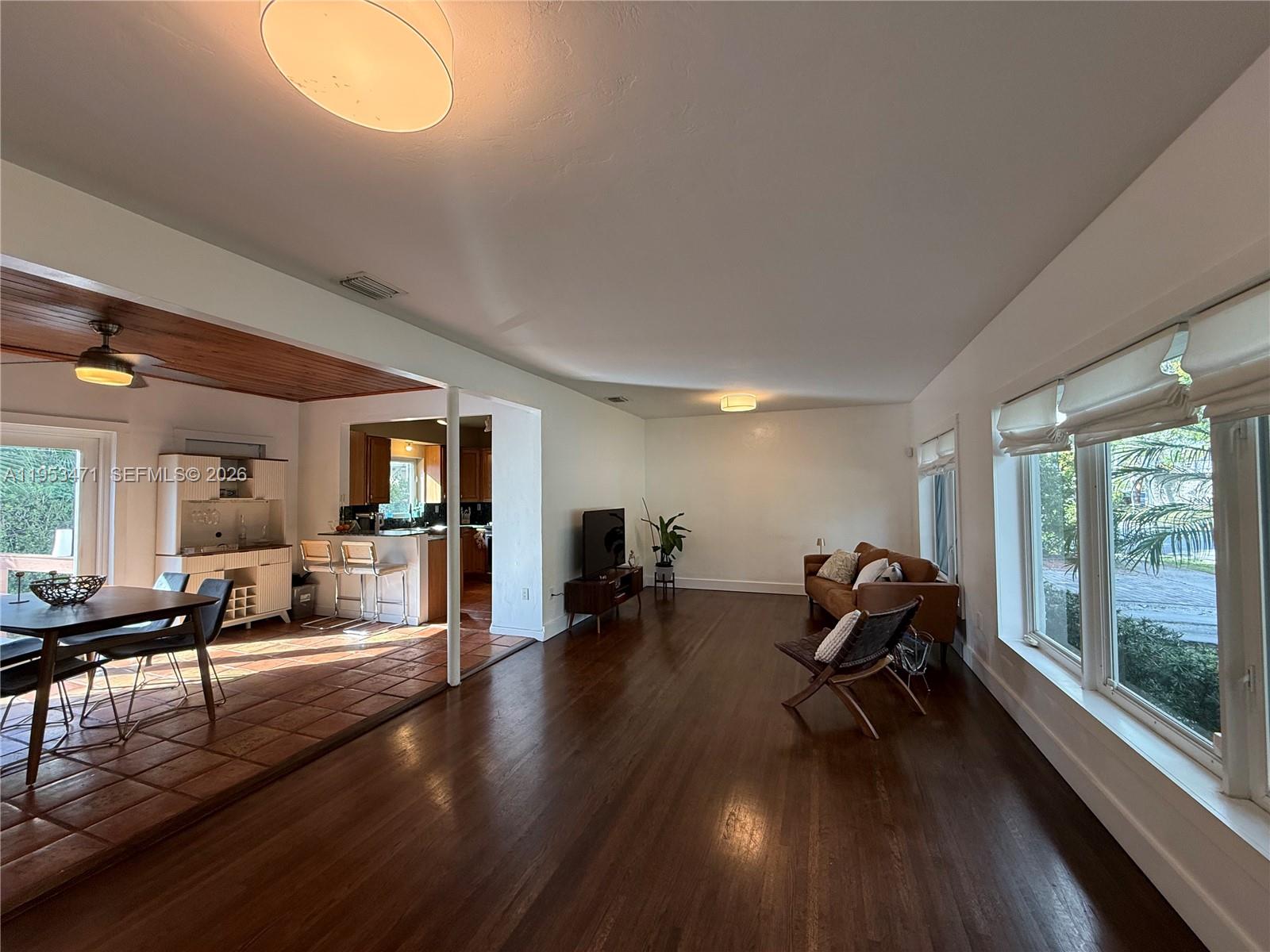 2728 Kirk St Miami, FL 33133