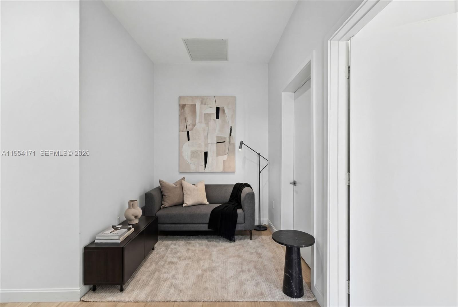 image Brickell Heights East23