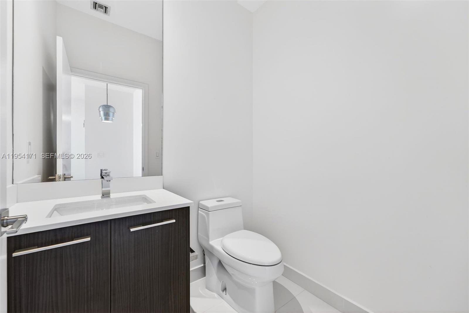 image Brickell Heights East34