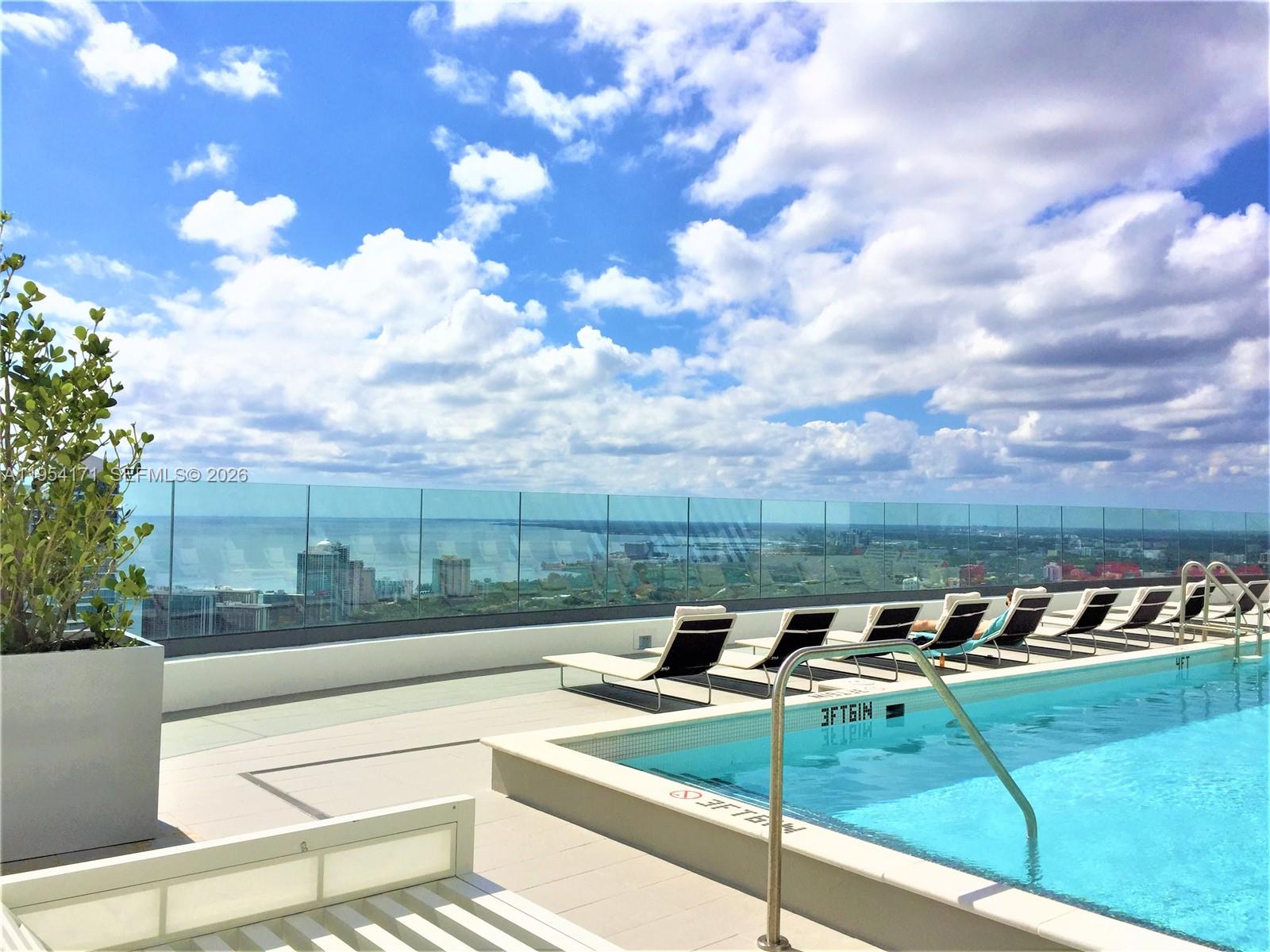 image Brickell Heights East40