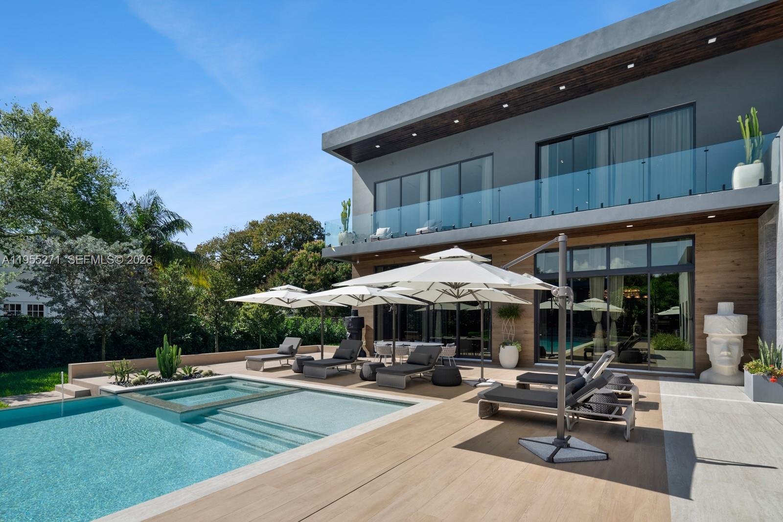 5900 SW 129th Ter Pinecrest, FL 33156