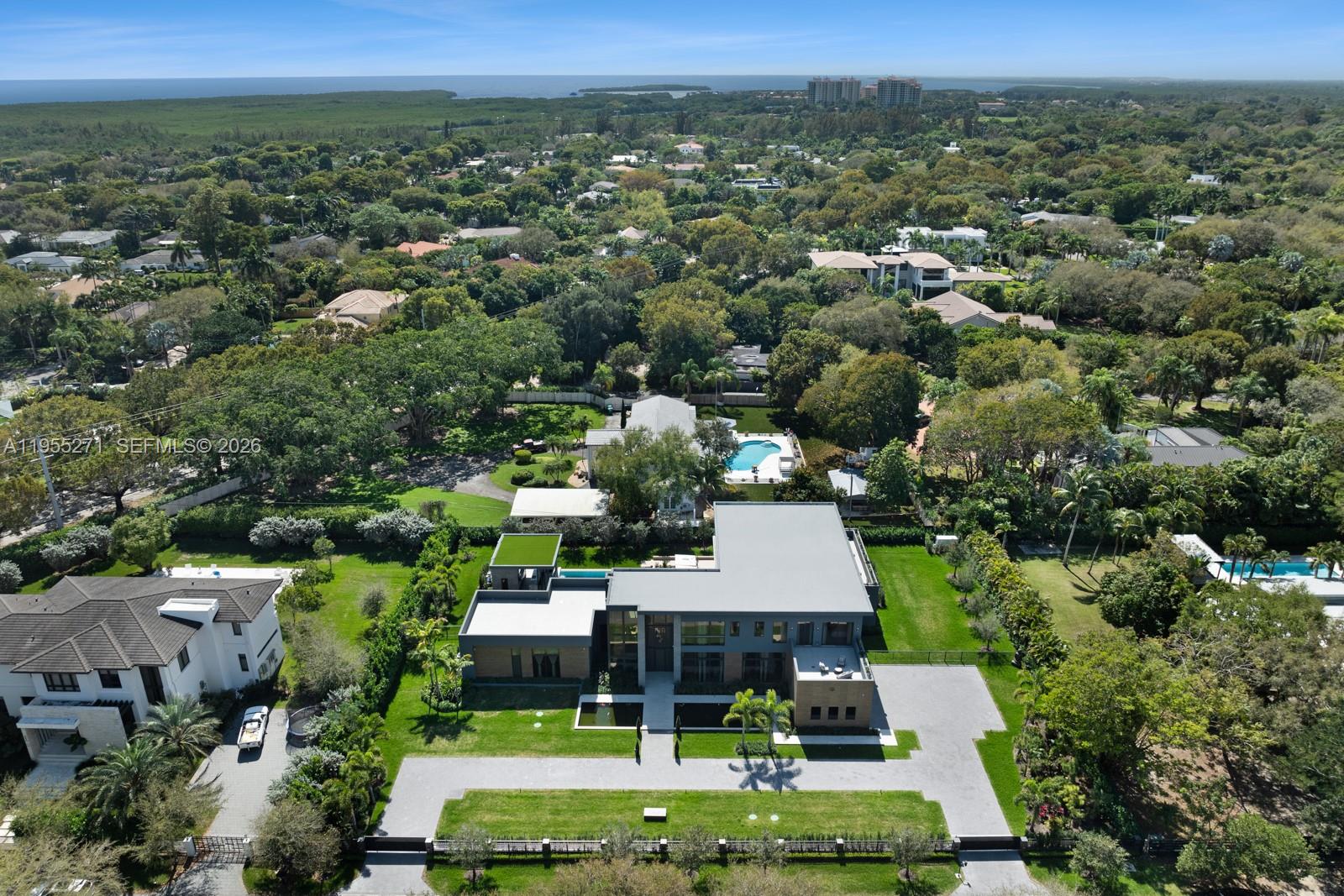 5900 SW 129th Ter Pinecrest, FL 33156