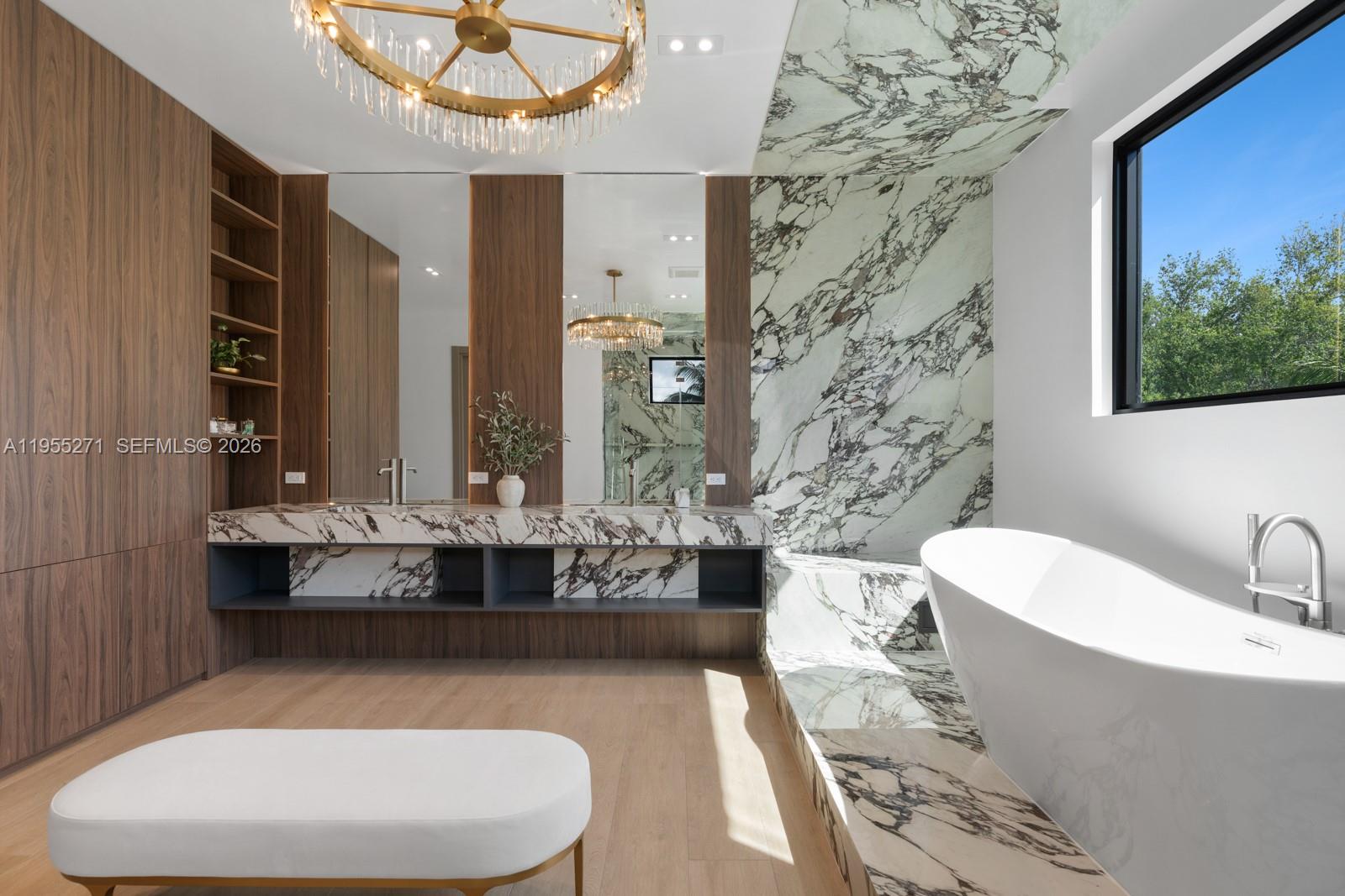 5900 SW 129th Ter Pinecrest, FL 33156