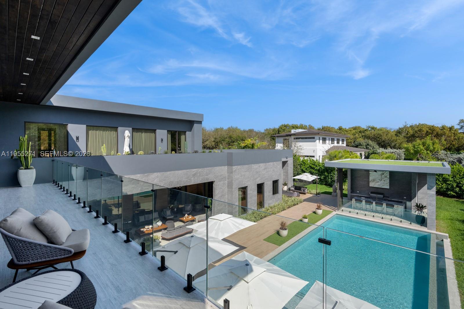 5900 SW 129th Ter Pinecrest, FL 33156