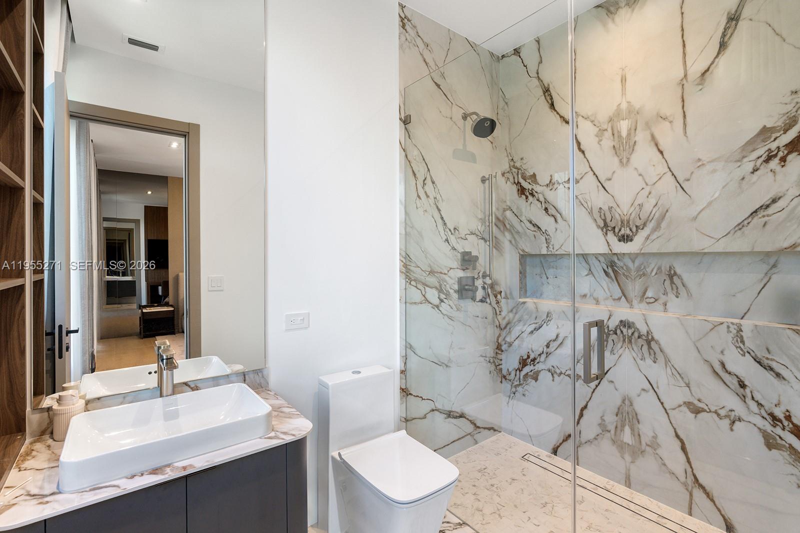 5900 SW 129th Ter Pinecrest, FL 33156