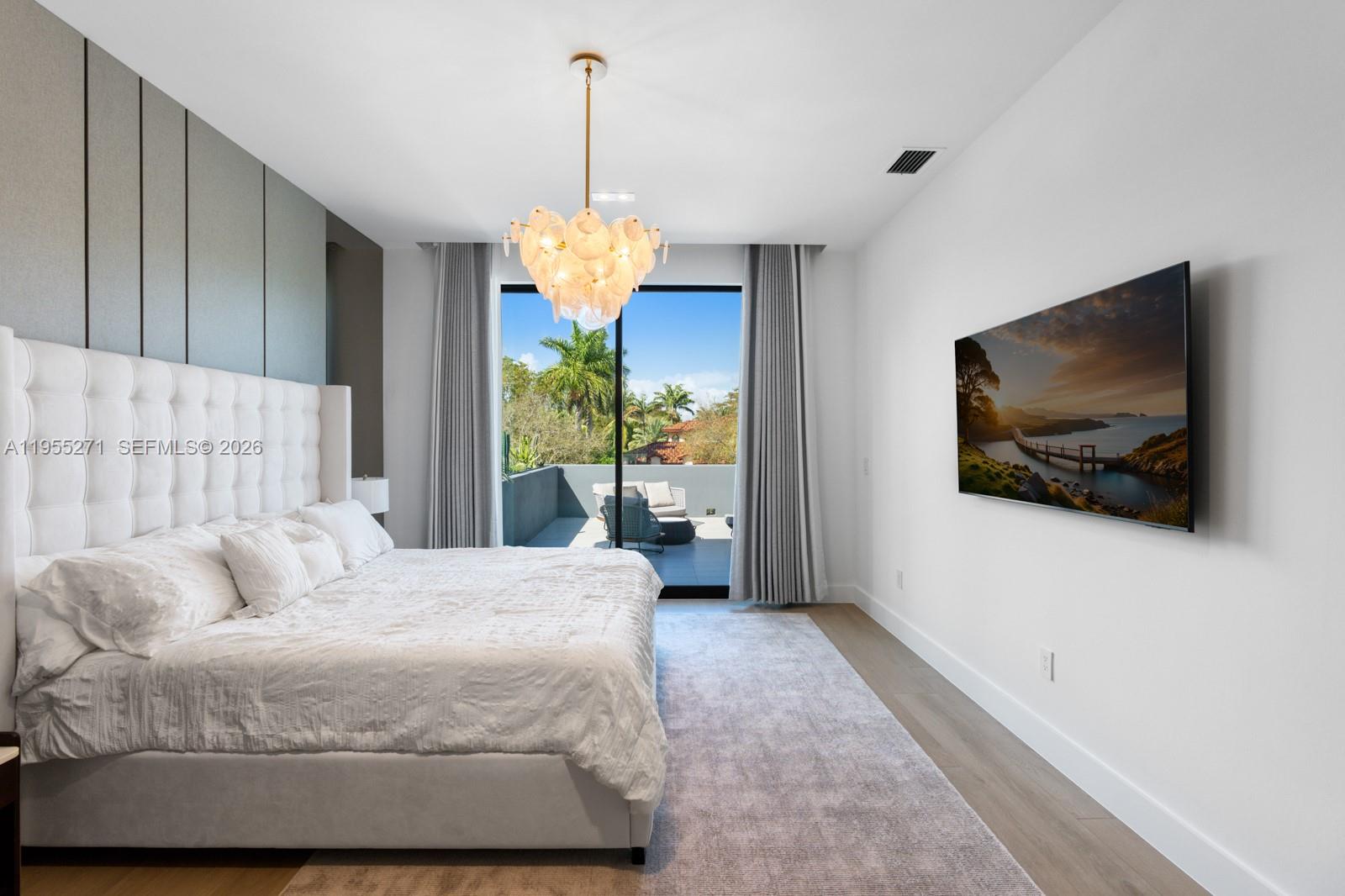 5900 SW 129th Ter Pinecrest, FL 33156