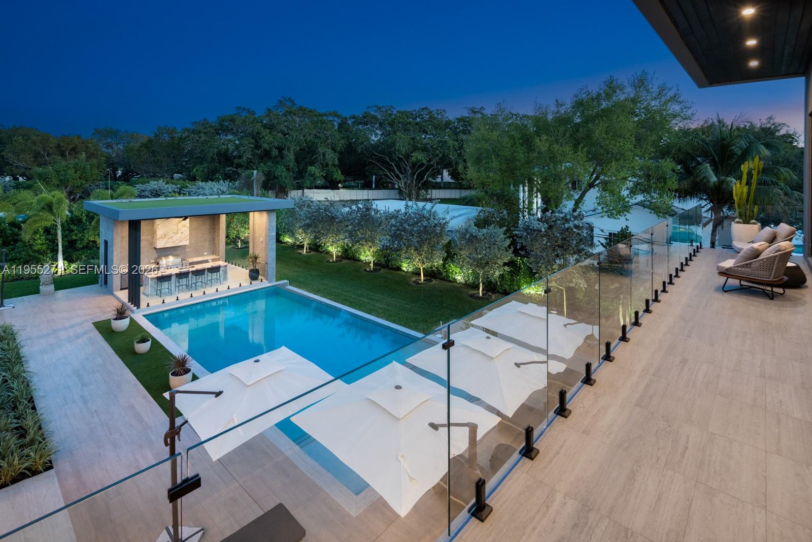 5900 SW 129th Ter Pinecrest, FL 33156