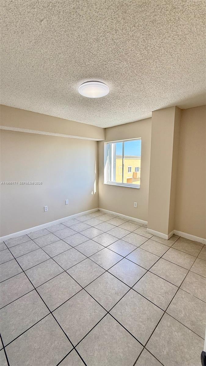 4854 NW 7th St #508 Miami, FL 33126