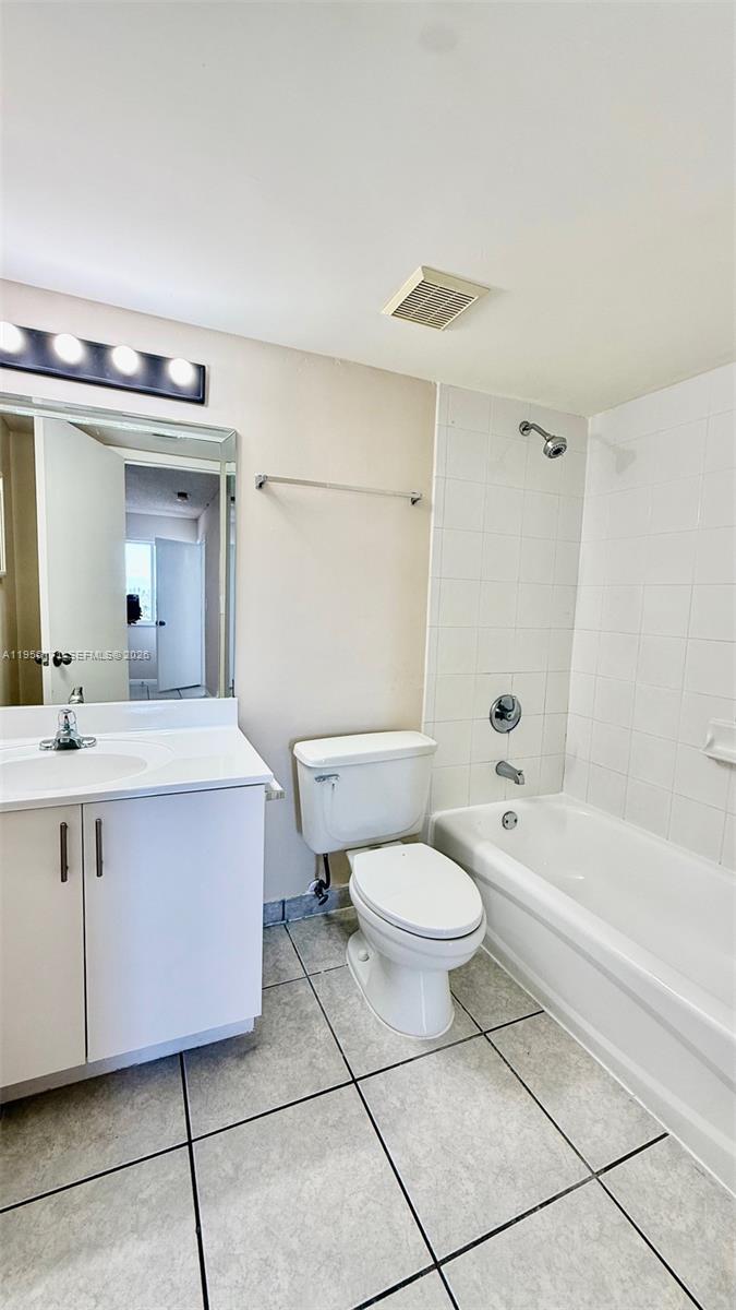 4854 NW 7th St #508 Miami, FL 33126