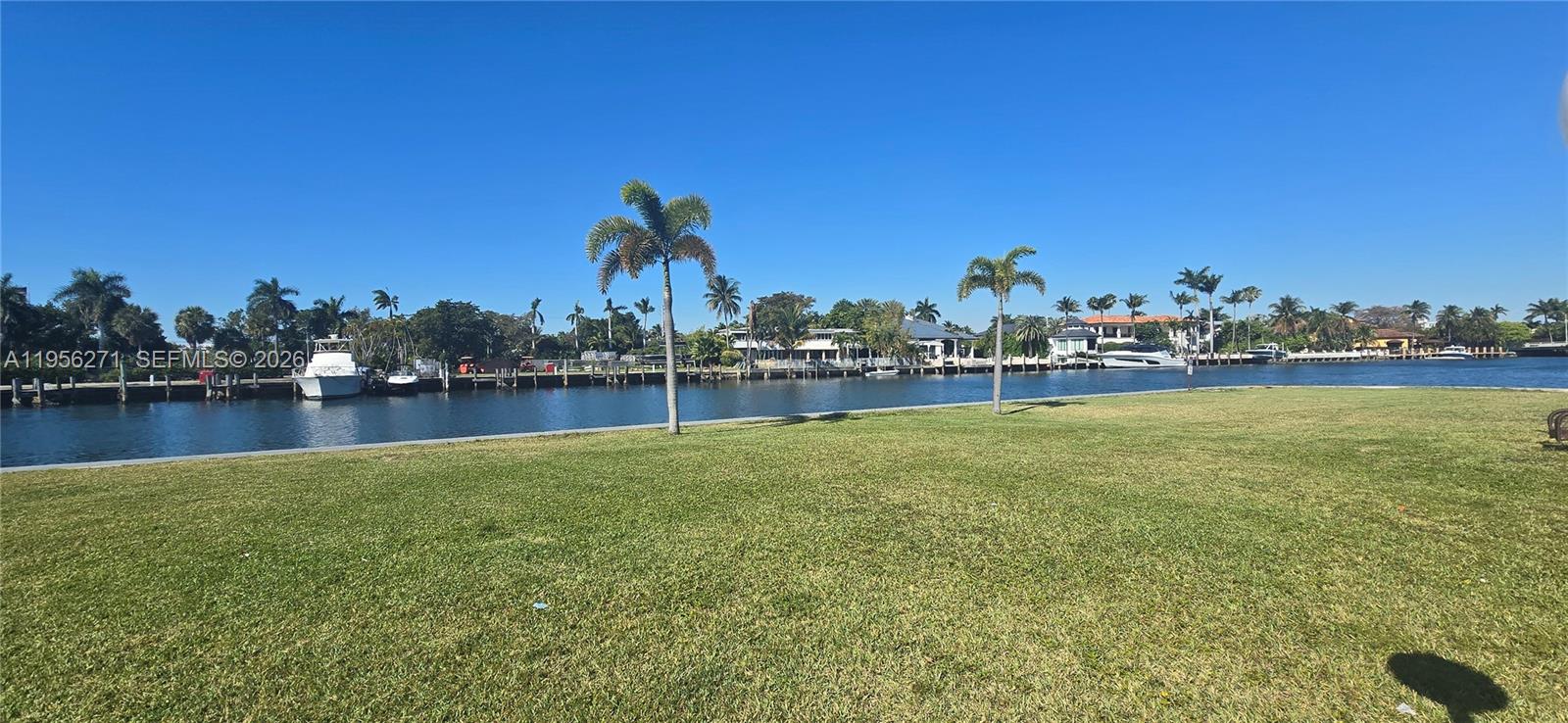 601 Three Iss Blvd #107 Hallandale Beach, FL 33009