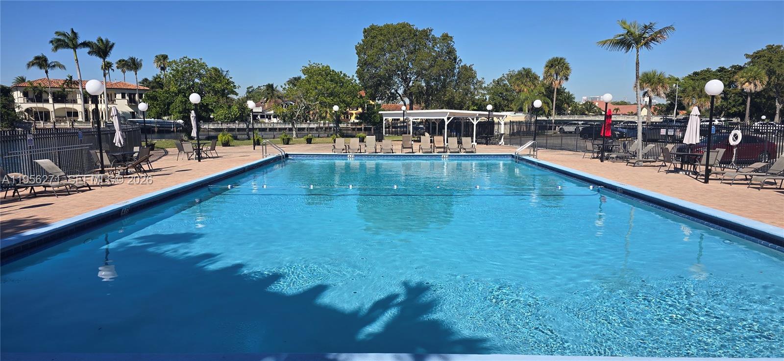 601 Three Iss Blvd #107 Hallandale Beach, FL 33009