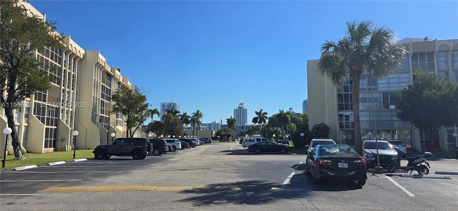 601 Three Iss Blvd #107 Hallandale Beach, FL 33009