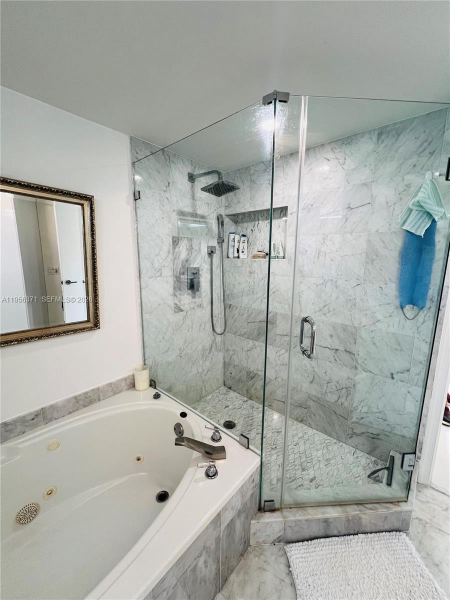 3640 Yacht Clb Dr #609 Aventura, FL 33180