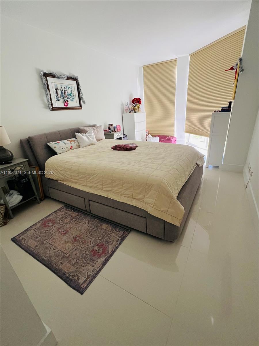 3640 Yacht Clb Dr #609 Aventura, FL 33180