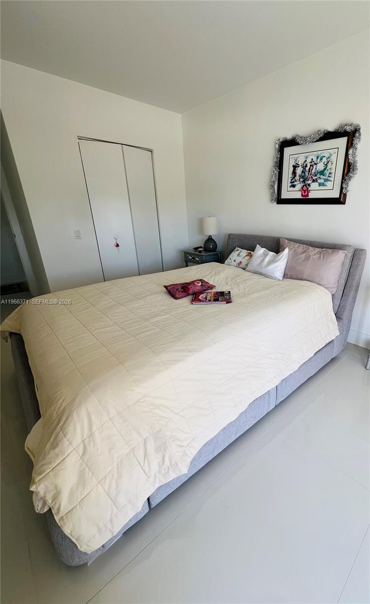 3640 Yacht Clb Dr #609 Aventura, FL 33180