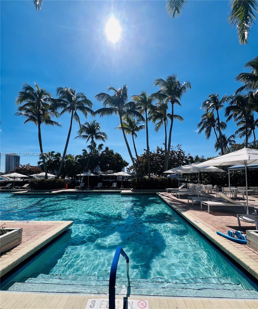 3640 Yacht Clb Dr #609 Aventura, FL 33180