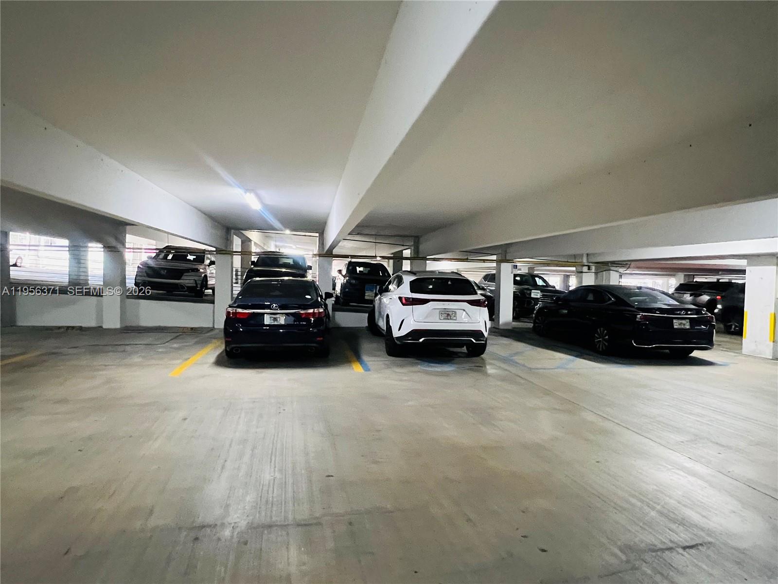 3640 Yacht Clb Dr #609 Aventura, FL 33180