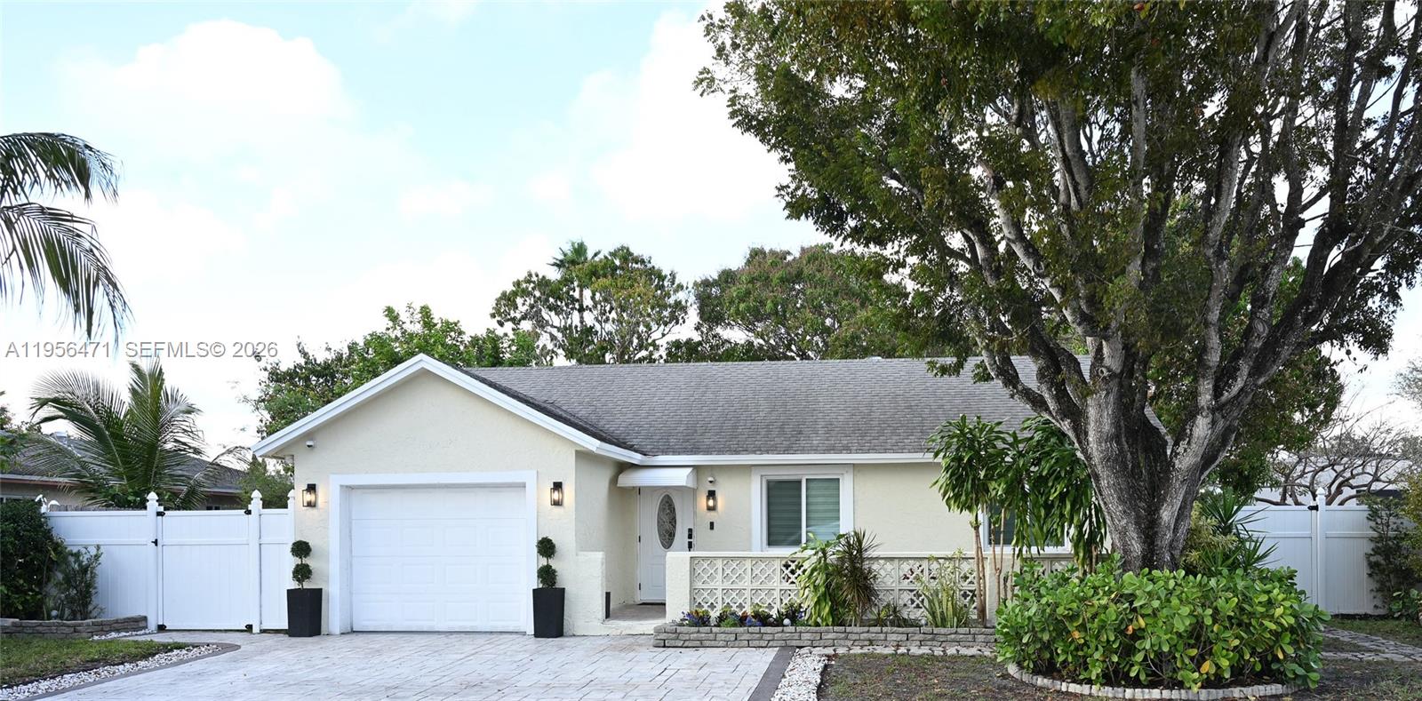 7105 SW 3rd Ct North Lauderdale, FL 33068