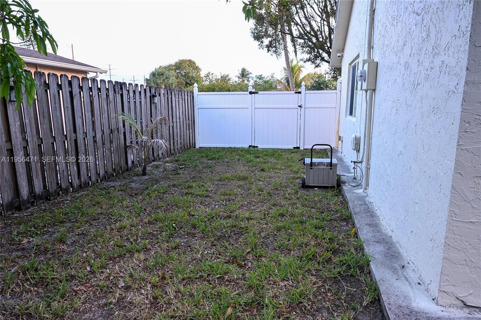 7105 SW 3rd Ct North Lauderdale, FL 33068