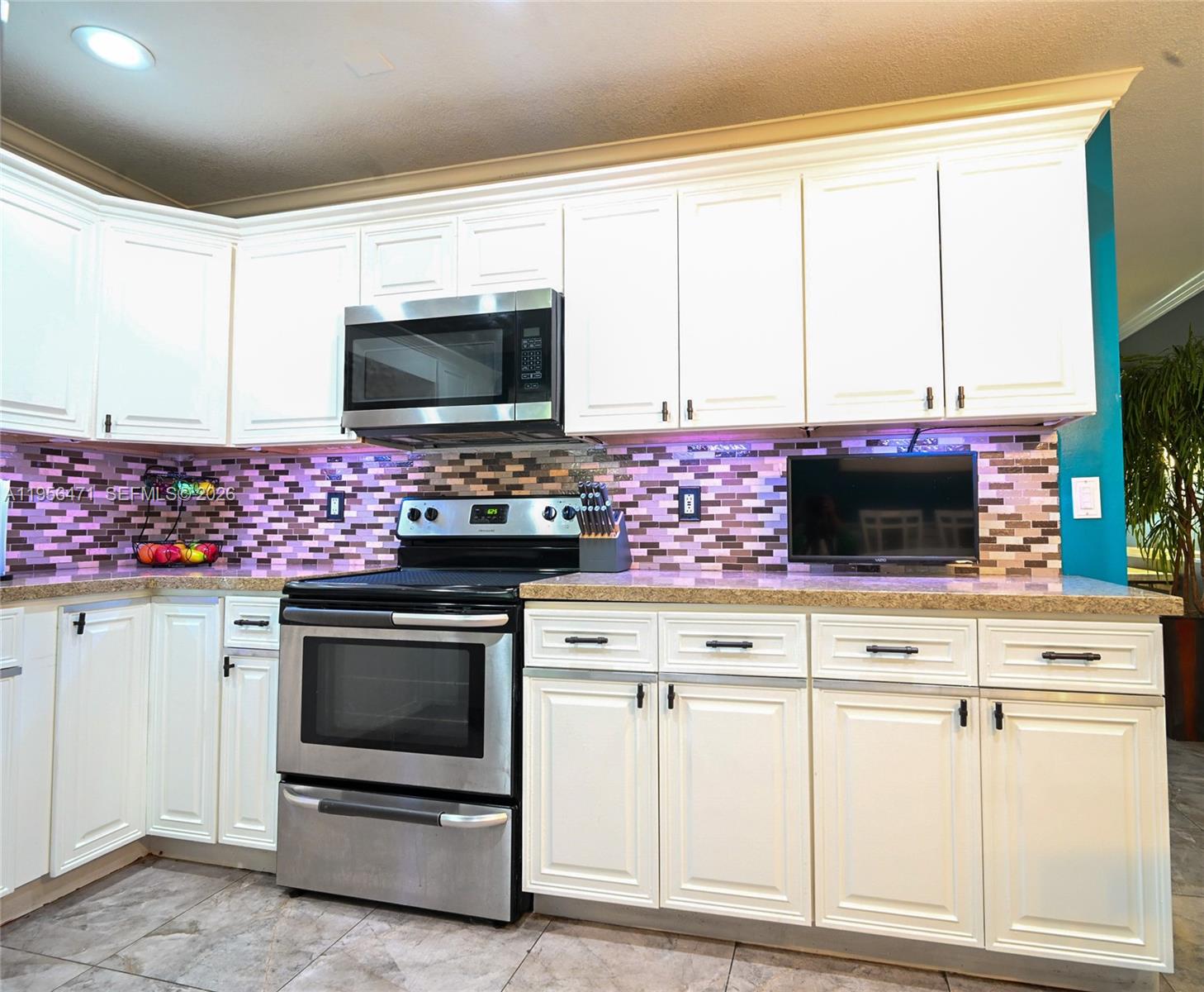 7105 SW 3rd Ct North Lauderdale, FL 33068