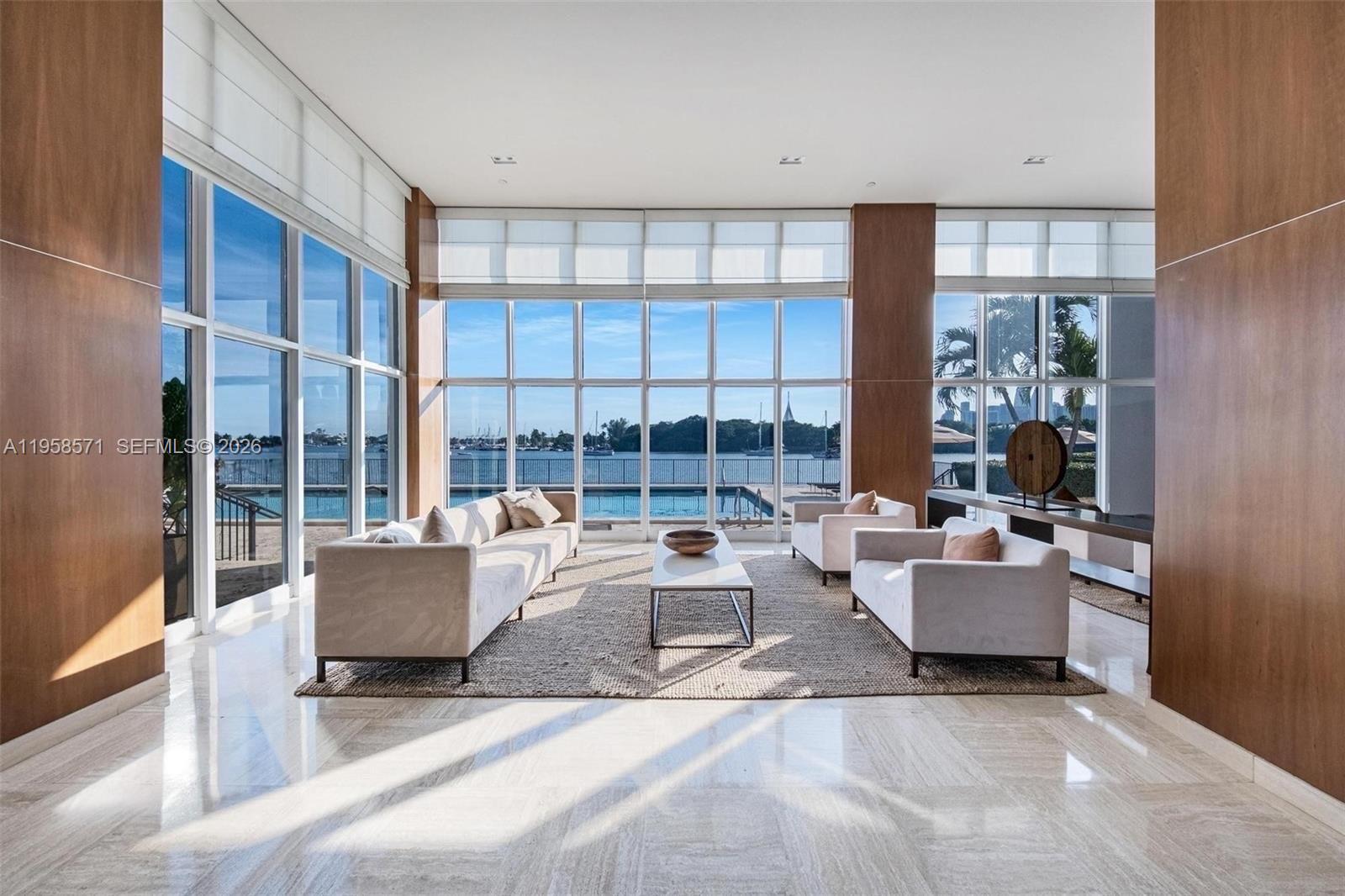 image 1000 Venetian Way18