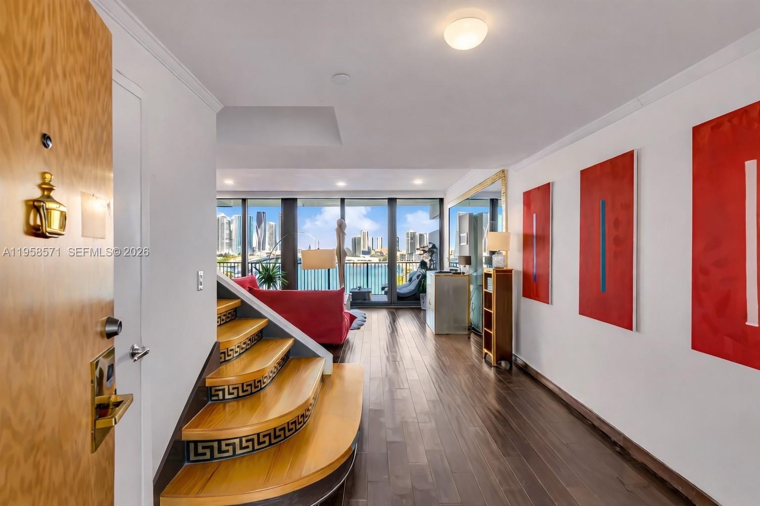 image 1000 Venetian Way2