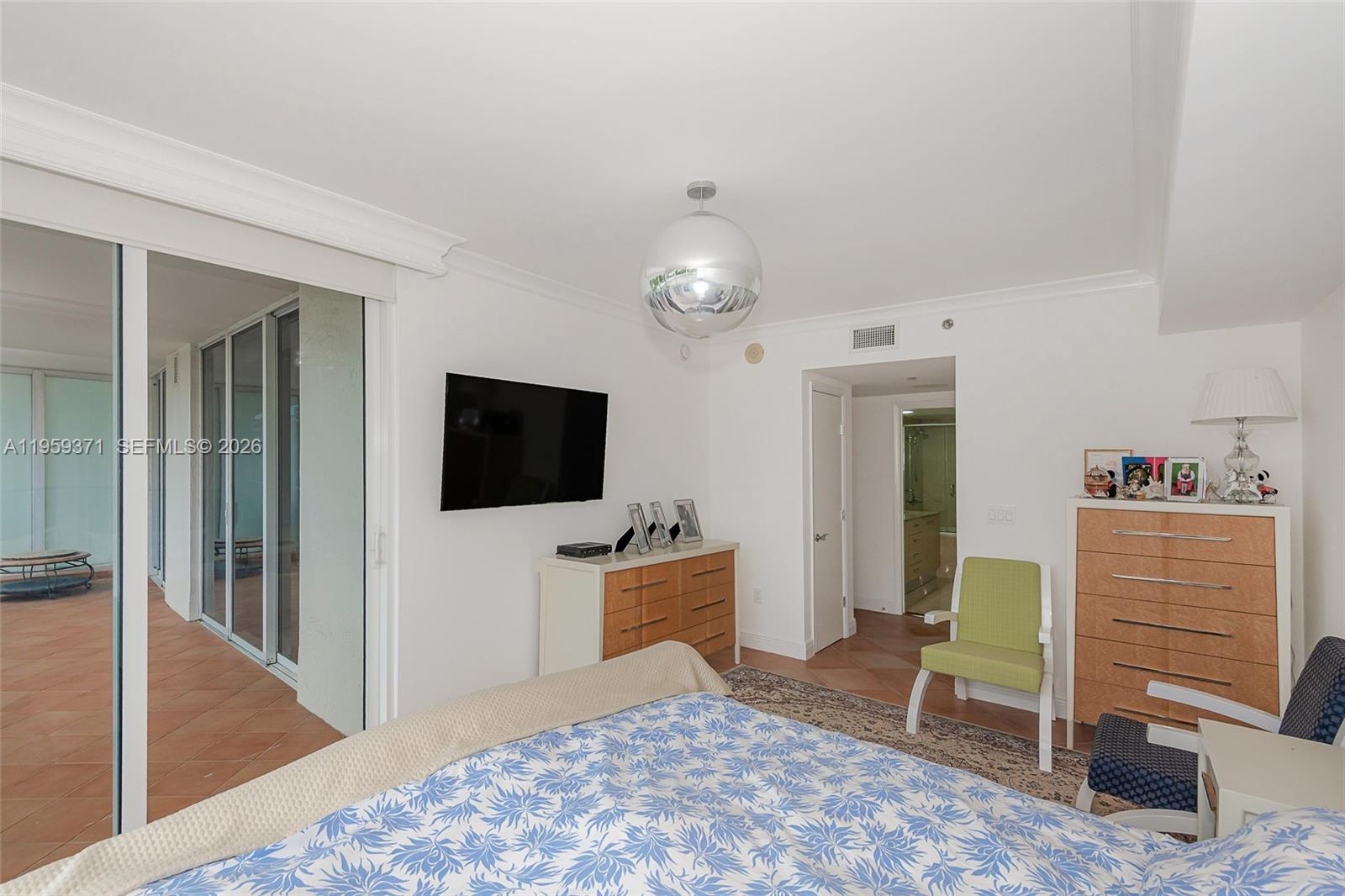 1850 S Ocean Dr #408 Hallandale Beach, FL 33009