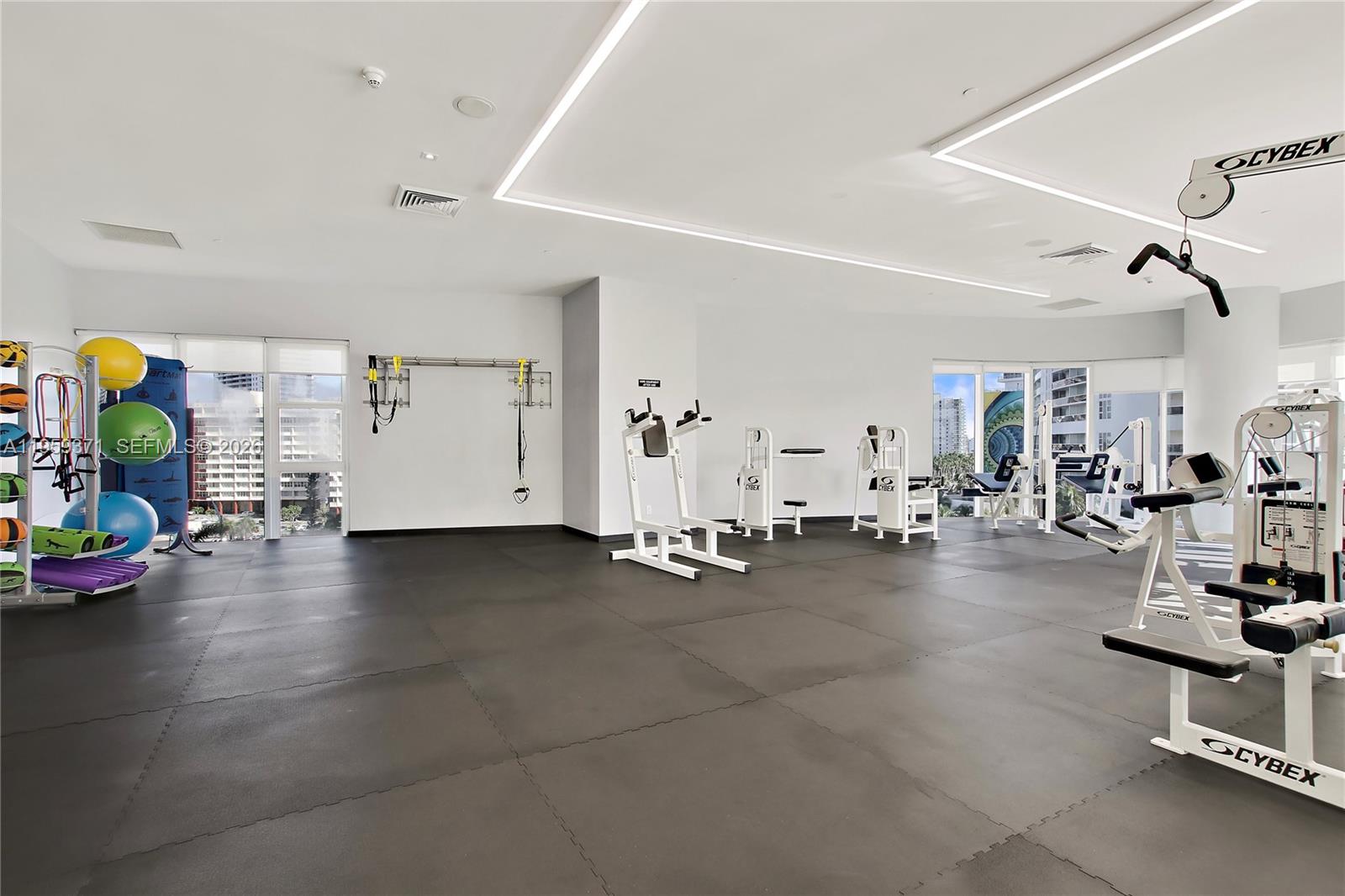 1850 S Ocean Dr #408 Hallandale Beach, FL 33009